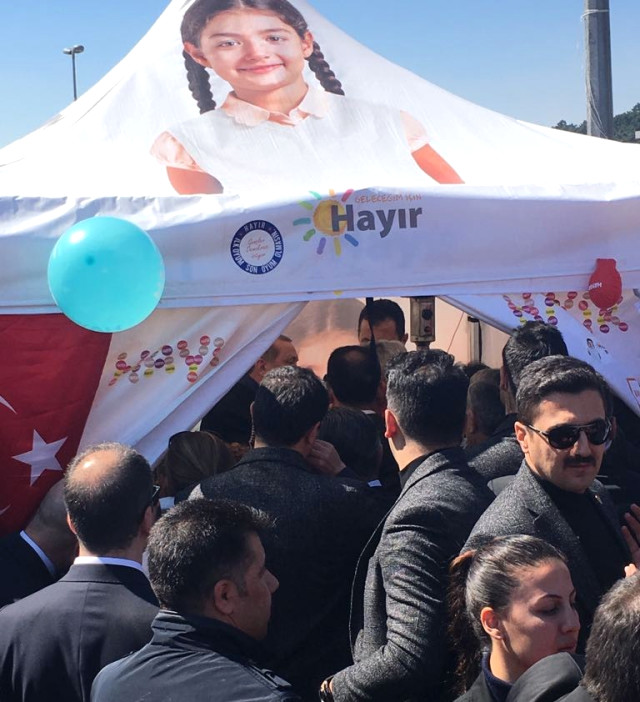 Cumhurbaşkanı Erdoğan'dan Hayır Çadırına Ziyaret