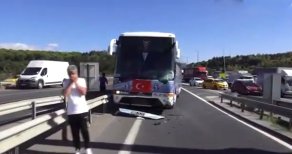 Sarıyer Spor Kulübü Otobüsü </br>Kamp Dönüşü Kaza Yaptı