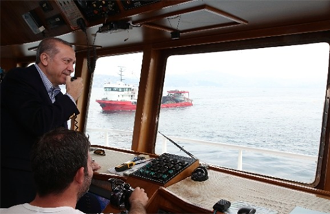 Cumhurbaşkanı Erdoğan, Balıkçı Teknesiyle Denize Açıldı