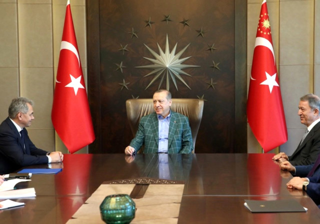 Erdoğan'dan Huber Köşkü'nde Kritik Kabul