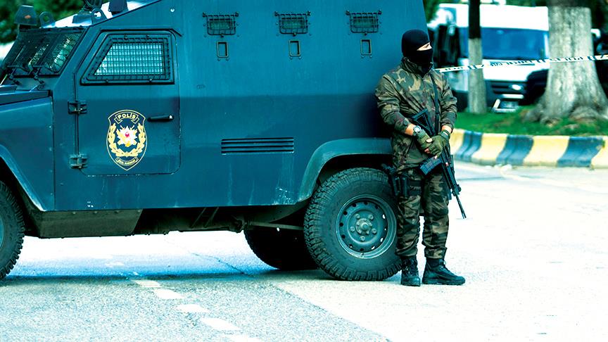 Maslak'ta Büyük Operasyon </br>İl Jandarma Komutanı'nın Odası Aranıyor